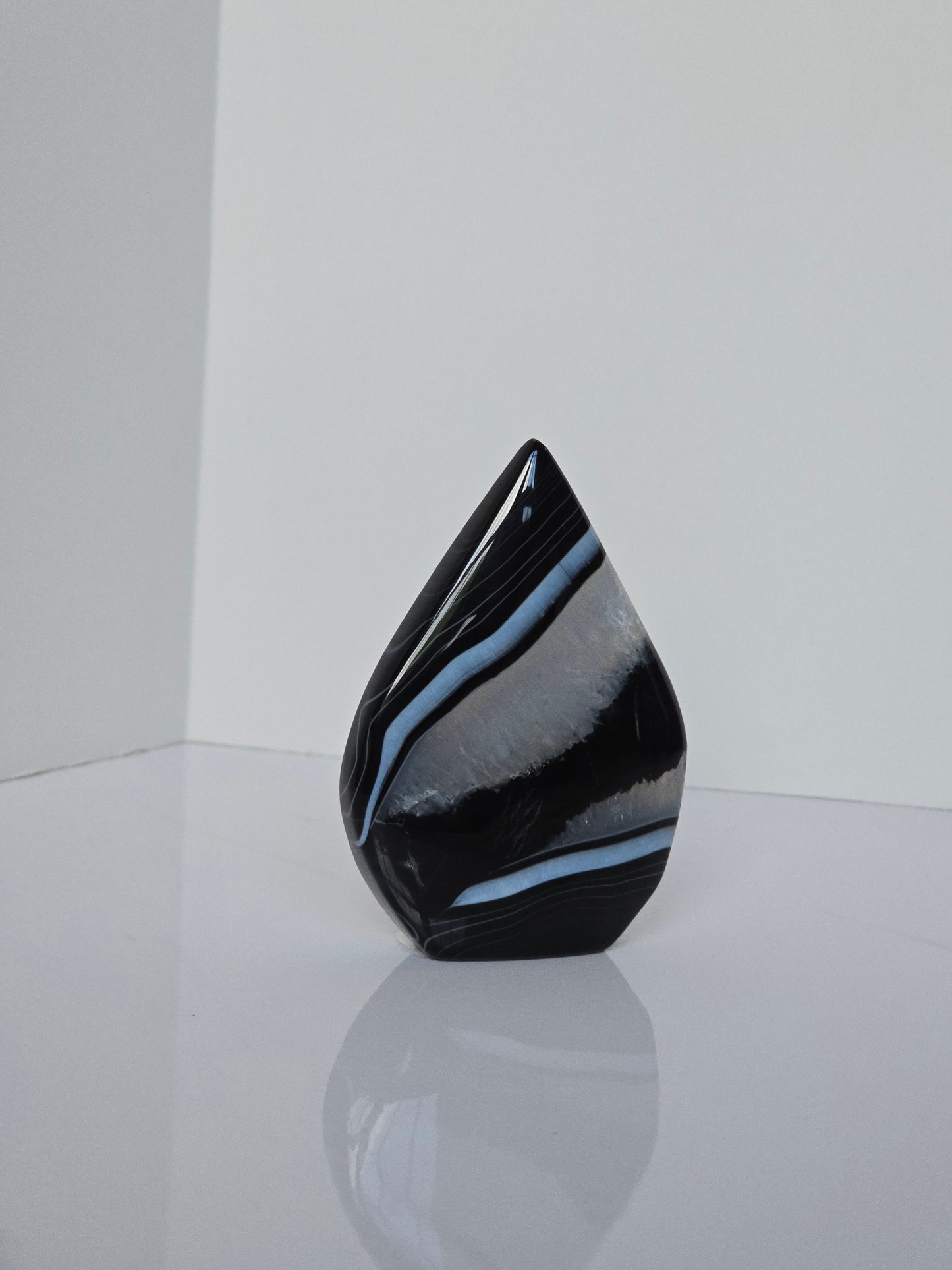 Black Banded Agate Teardrop - F (wobble)