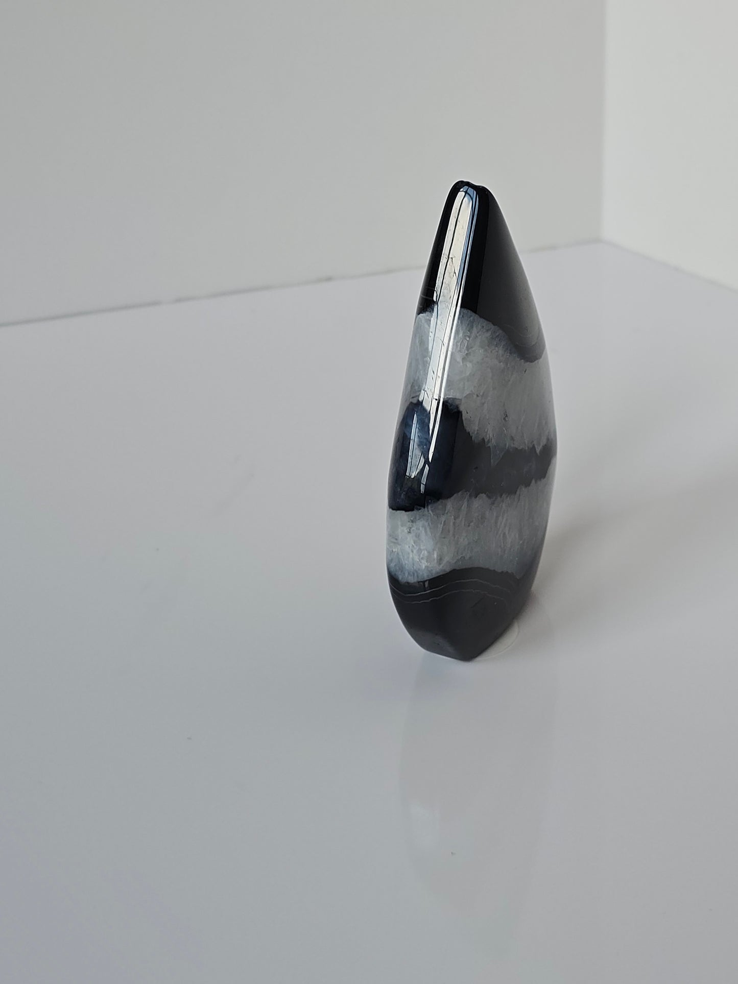 Black Banded Agate Teardrop - G