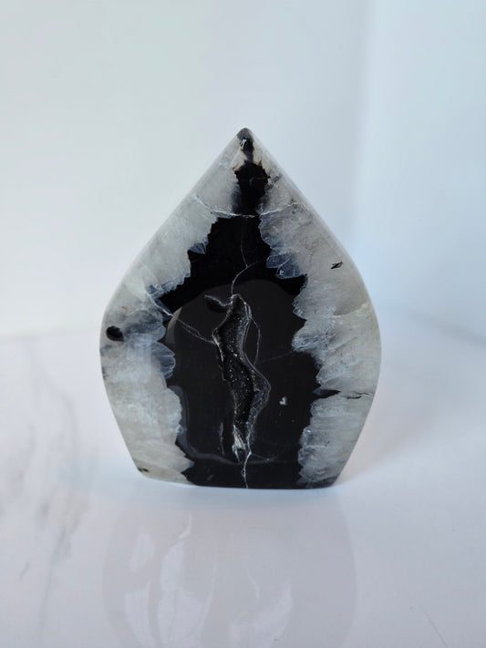 Black Banded Agate Teardrop - I with Gray Druzy Pocket