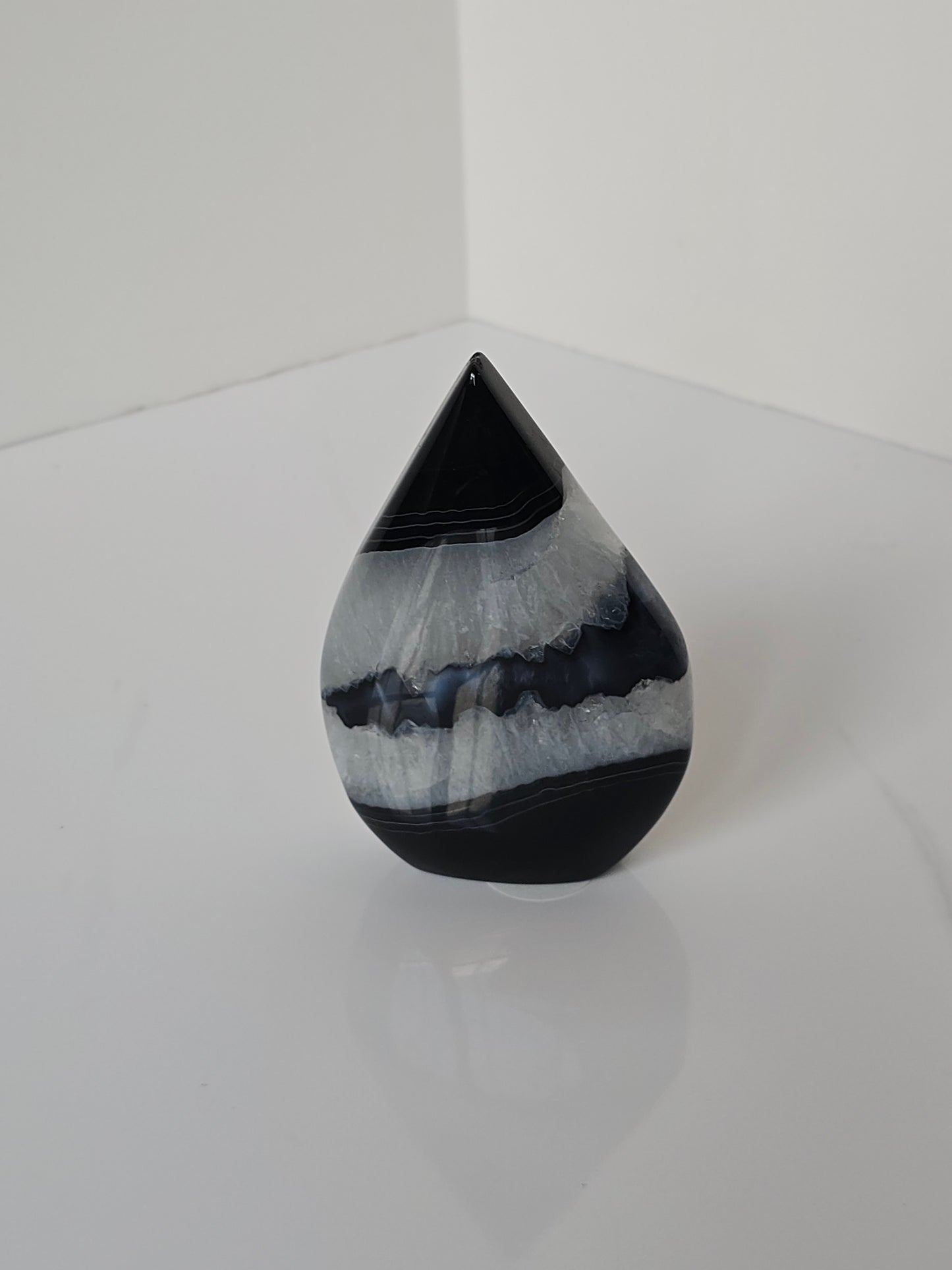 Black Banded Agate Teardrop - G
