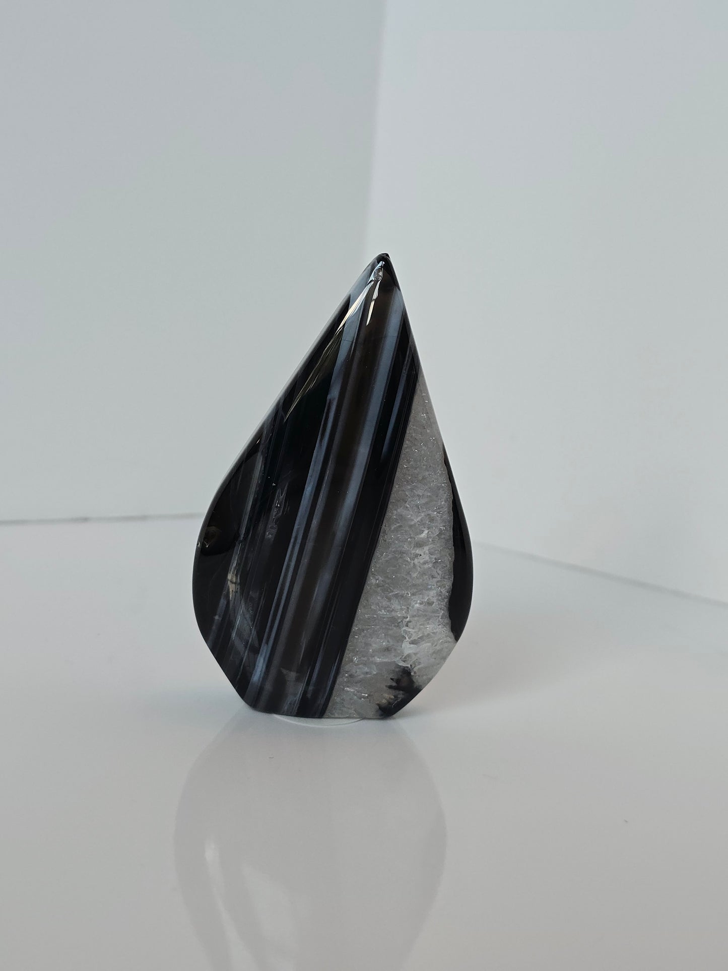 Black Banded Agate Teardrop - H